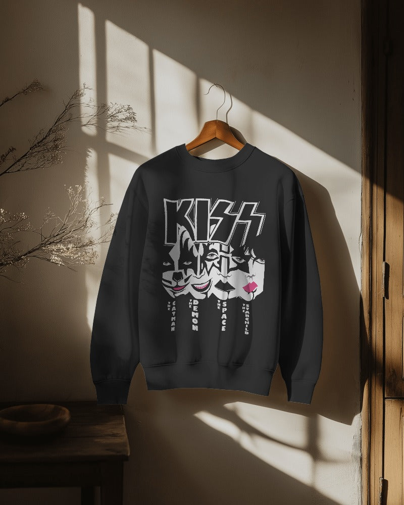 Kiss Sweatshirt - Premium Fabric & Regular Fit